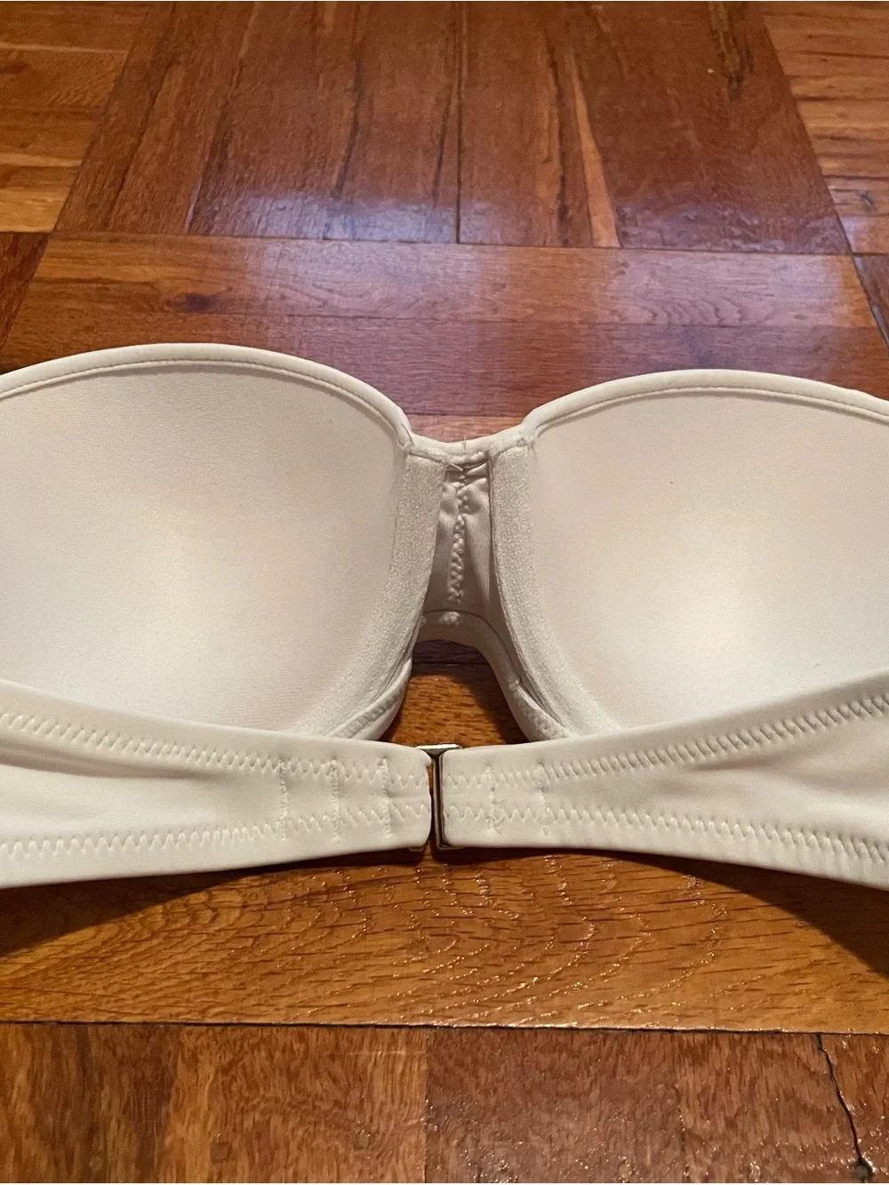 Victoria’s Secret white bathing suit top with detachable straps 36B